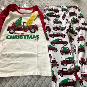 NWT kid’s Carter’s pajamas, sz 16, Christmas themed
